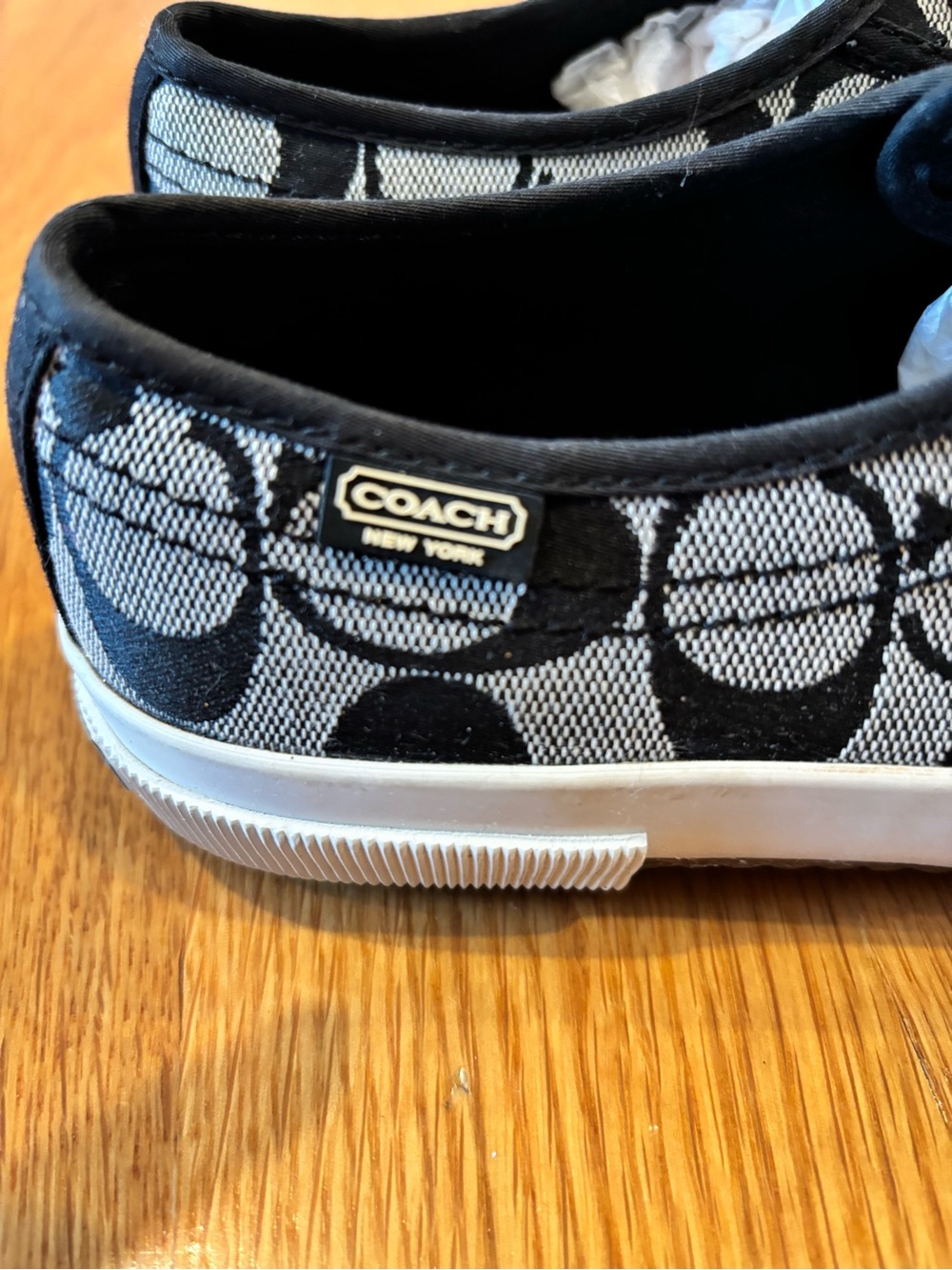 Coach Women’s Black and White Signature Slip-On Sneakers -Excellent condition - Picture 9 of 12